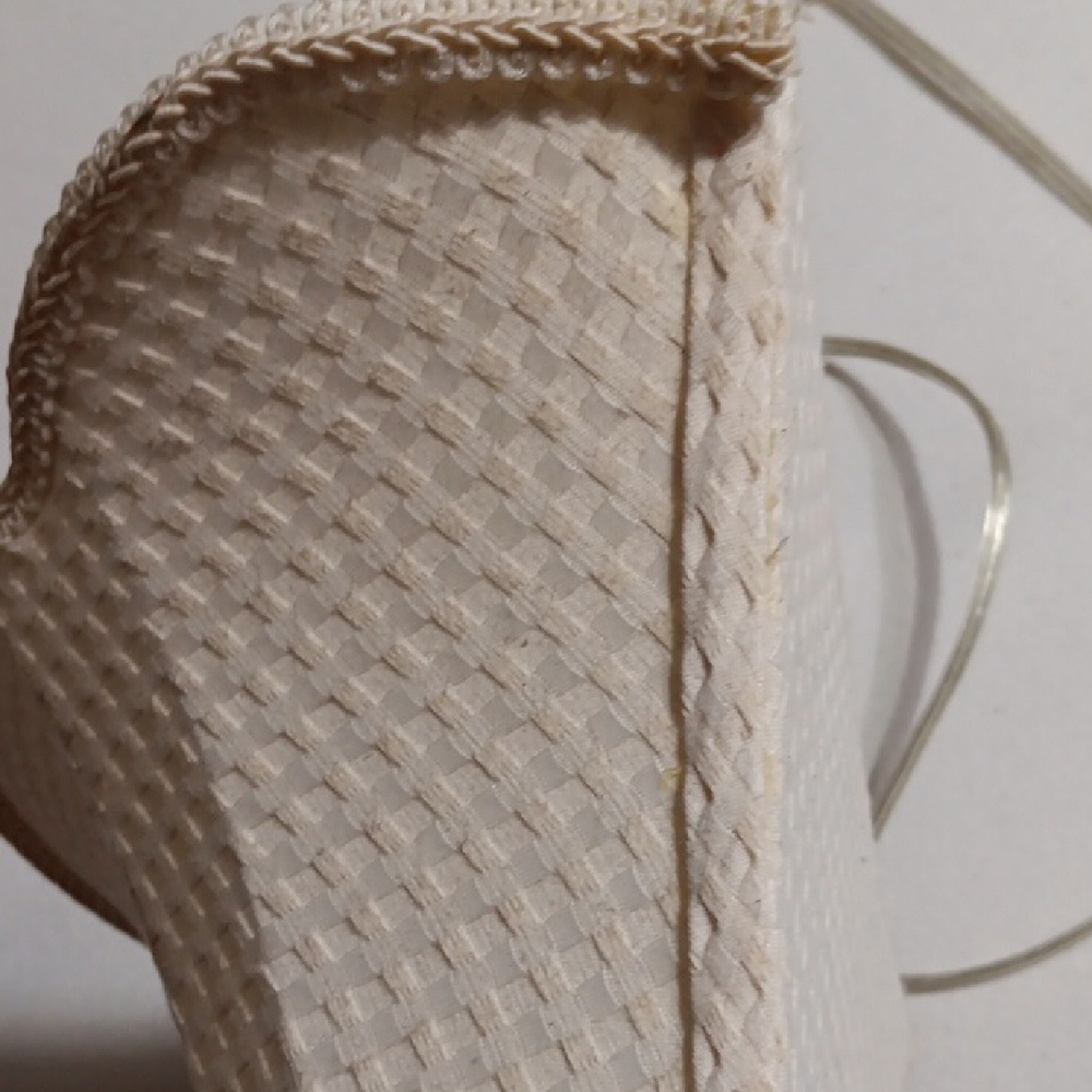 Elegant Cream Woven Lampshade - Picture 12 of 16